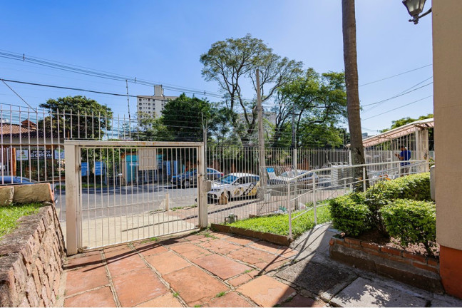 Imagem Apartamento com 2 Quartos à Venda, 48 m² em Passo Da Areia - Porto Alegre