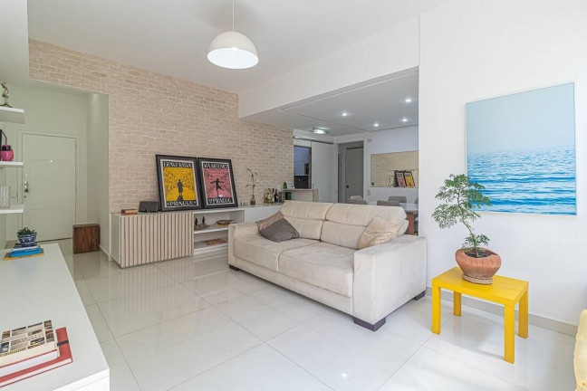 Imagem Apartamento com 2 Quartos à Venda, em Ipanema - Rio De Janeiro Imagem Apartamento com 2 Quartos à Venda, em Ipanema - Rio De Janeiro