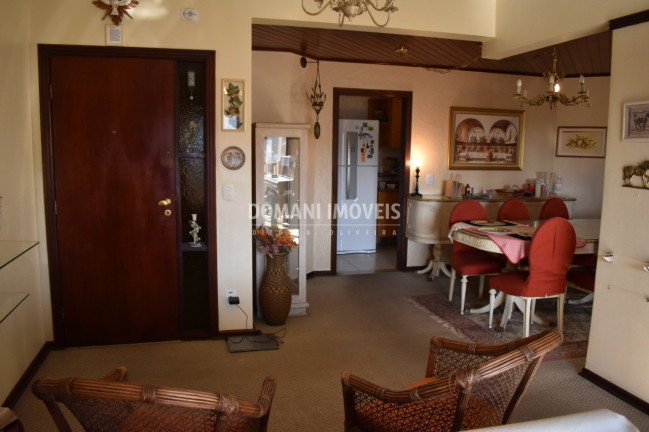 Imagem Imóvel com 4 Quartos à Venda, 168 m² em Região Do Jaguaribe - Campos Do Jordão Imagem Imóvel com 4 Quartos à Venda, 168 m² em Região Do Jaguaribe - Campos Do Jordão
