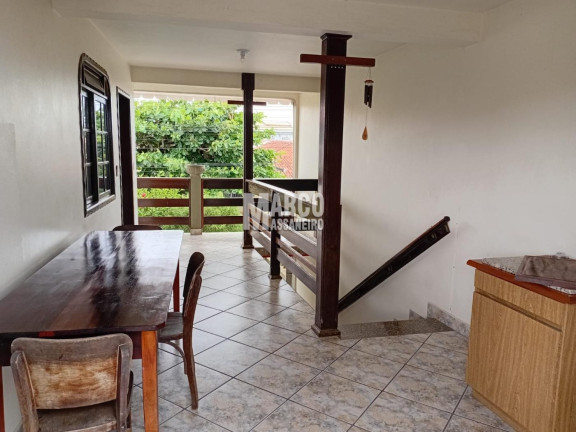 Imagem Casa com 3 Quartos à Venda, 140 m² em Centro - Balneário Barra Do Sul