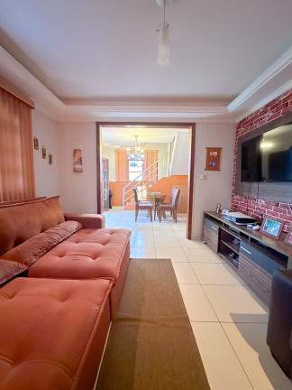 Casa com 4 Quartos à Venda, 230 m² em Portal De Jacaraípe - Serra