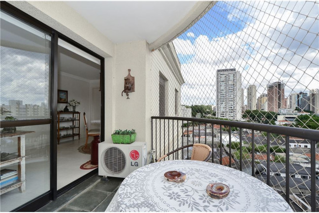 Imagem Imóvel com 3 Quartos à Venda, em Caxingui - São Paulo Imagem Imóvel com 3 Quartos à Venda, em Caxingui - São Paulo