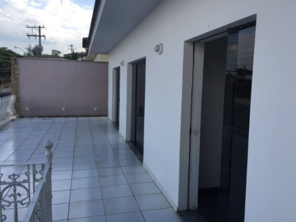 Casa com 3 Quartos para Alugar ou Temporada, 300 m² em Jardim Das Samambaias - Jundiaí