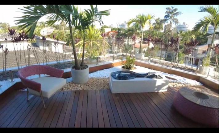 Imagem Casa com 8 Quartos à Venda, 731 m² em Riviera - Bertioga Imagem Casa com 8 Quartos à Venda, 731 m² em Riviera - Bertioga