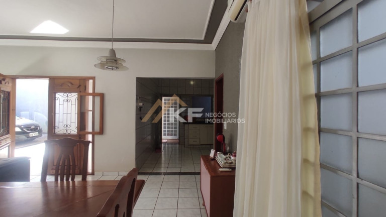 Imagem Casa com 3 Quartos à Venda, 230 m² em Planalto Verde - Ribeirão Preto