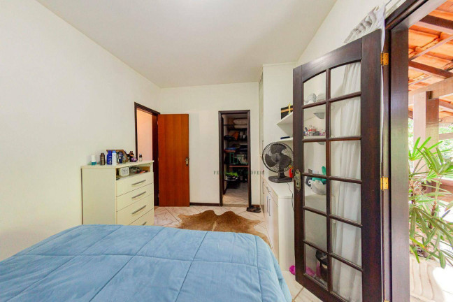 Imagem Casa com 6 Quartos à Venda, 250 m² em Itaipu - Niterói Imagem Casa com 6 Quartos à Venda, 250 m² em Itaipu - Niterói