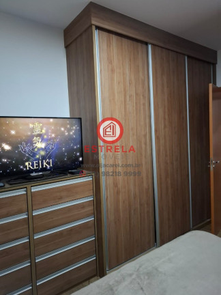 Imagem Imóvel com 3 Quartos à Venda, 88 m² em Parque Santo Antônio - Jacareí