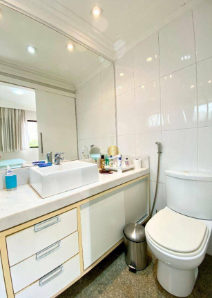 Imagem Apartamento com 3 Quartos à Venda, 140 m² em Pitangueiras - Guarujá