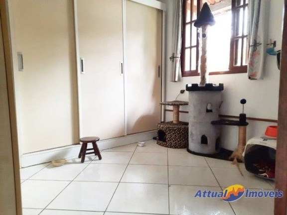Imagem Casa com 4 Quartos à Venda, 174 m² em Vargem Grande - Teresópolis