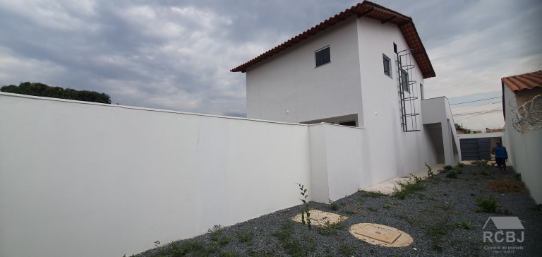 Imagem Sobrado com 3 Quartos à Venda,  em Melo Viana - Esmeraldas