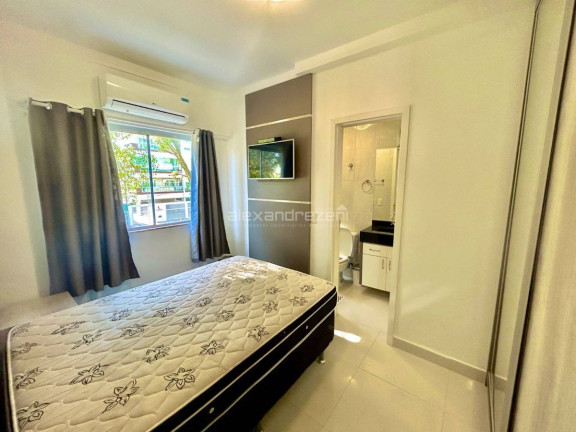Imagem Apartamento com 2 Quartos à Venda, 80 m² em Bombas - Bombinhas