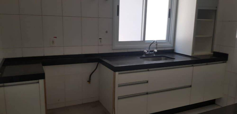 Imagem Imóvel com 3 Quartos à Venda, 1.830.000 m² em São Paulo - Jundiaí