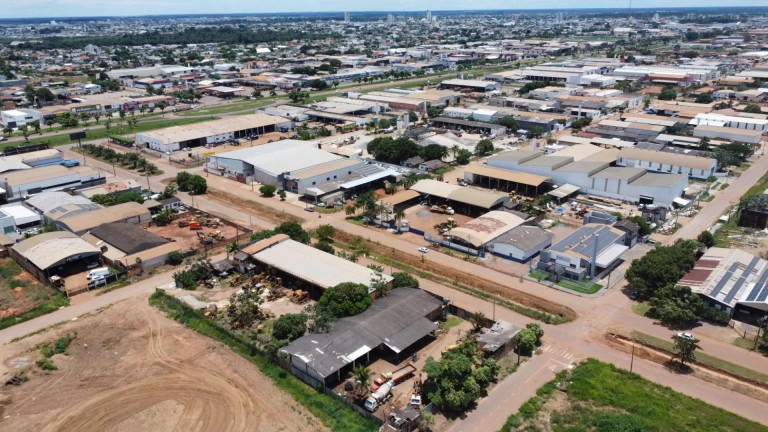 Imagem Galpão à Venda, 800 m² em Distrito Industrial - Sinop Imagem Galpão à Venda, 800 m² em Distrito Industrial - Sinop