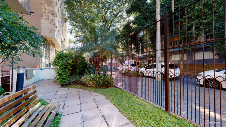 Imagem Imóvel com 2 Quartos à Venda, 74 m² em Petrópolis - Porto Alegre
