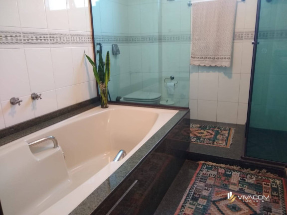 Imagem Apartamento com 4 Quartos à Venda, 178 m² em Agronômica - Florianópolis