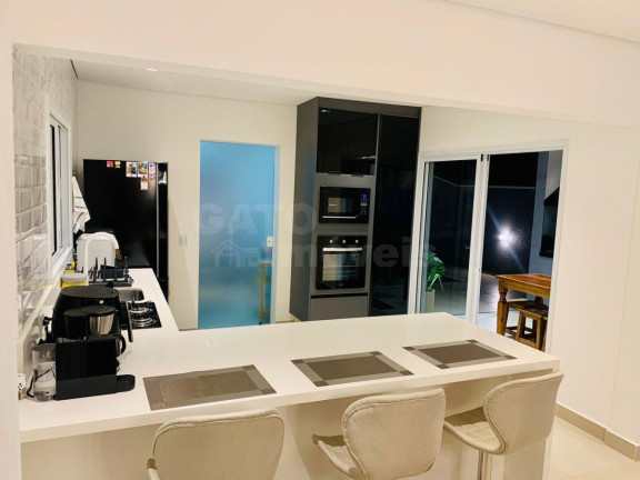 Imagem Casa com 4 Quartos à Venda, 205 m² em Suru - Santana De Parnaíba Imagem Casa com 4 Quartos à Venda, 205 m² em Suru - Santana De Parnaíba