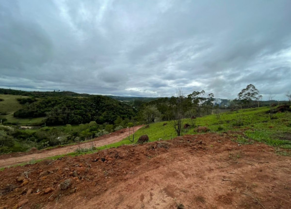 Terreno à Venda, 1.000 m² em Jardim São Gabriel - Jacareí