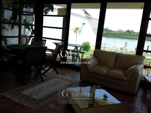 Imagem Casa com 5 Quartos à Venda, 270 m² em Predial - Torres Imagem Casa com 5 Quartos à Venda, 270 m² em Predial - Torres