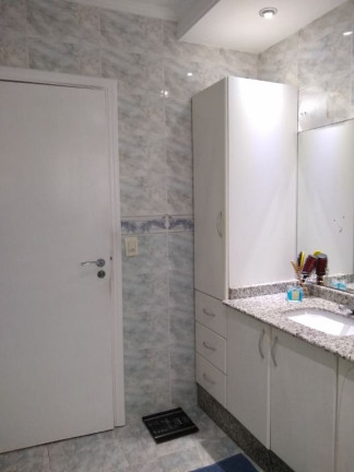 Imagem Casa com 3 Quartos à Venda, 309 m² em Vila Milton - Guarulhos Imagem Casa com 3 Quartos à Venda, 309 m² em Vila Milton - Guarulhos