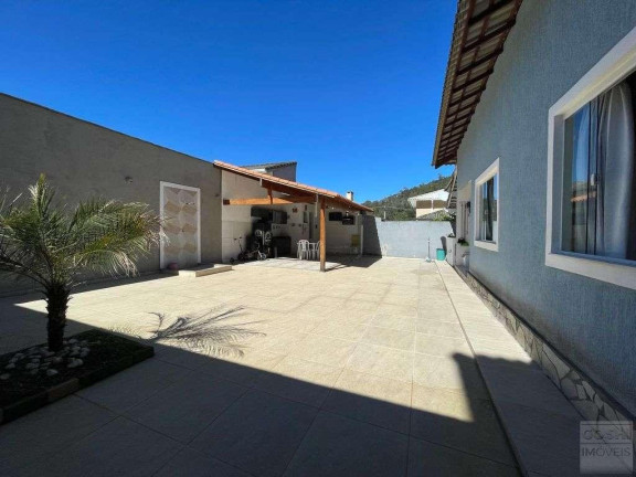 Casa de Condomínio com 3 Quartos à Venda, 375 m² em Vargem Grande - Teresópolis