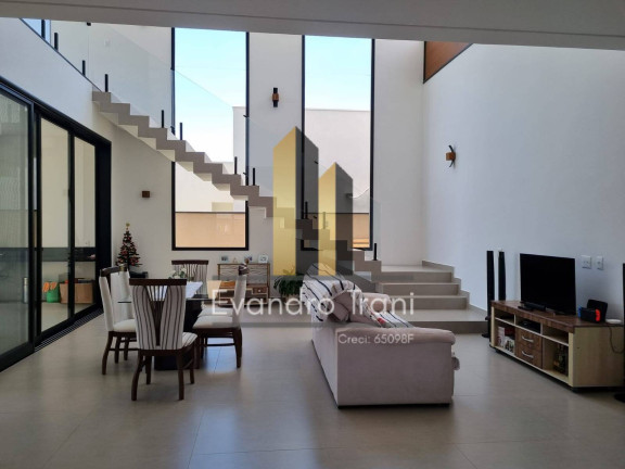 Casa com 3 Quartos à Venda, 451 m² em Urbanova - São José Dos Campos