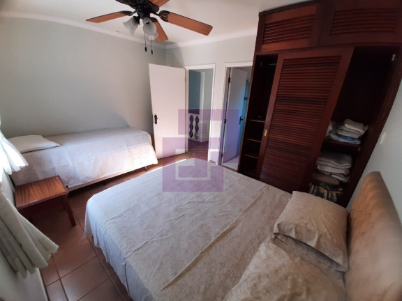 Imagem Sobrado com 4 Quartos à Venda, 350 m² em Guaiúba - Guarujá Imagem Sobrado com 4 Quartos à Venda, 350 m² em Guaiúba - Guarujá