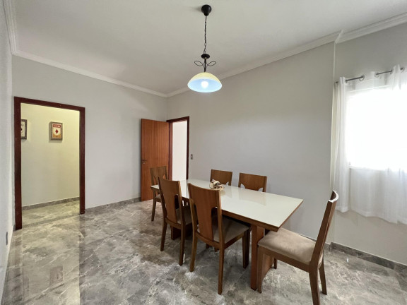 Imagem Casa com 4 Quartos à Venda, 300 m² em Cabral - Contagem