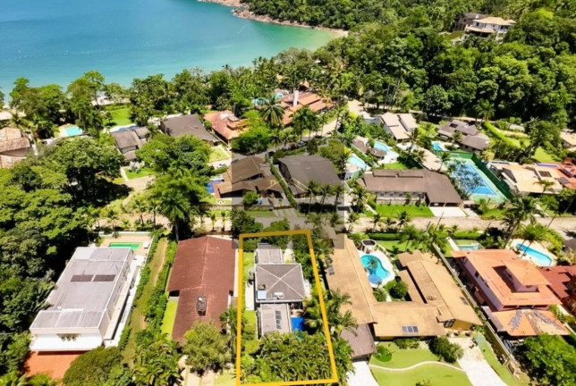Casa com 4 Quartos à Venda, 300 m² em Domingas Dias - Ubatuba