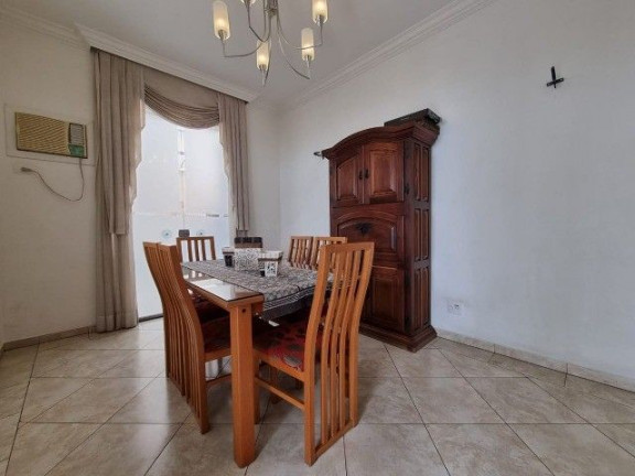Imagem Casa com 3 Quartos à Venda, 195 m² em Gonzaga - Santos Imagem Casa com 3 Quartos à Venda, 195 m² em Gonzaga - Santos
