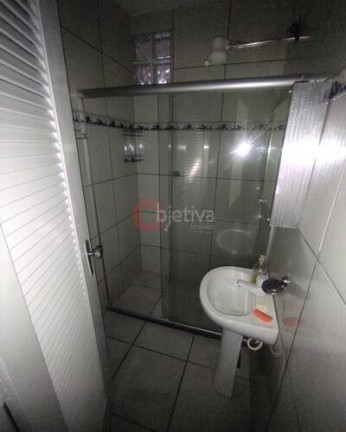 Imagem Casa com 12 Quartos à Venda, 237 m² em Vila Nova - Cabo Frio Imagem Casa com 12 Quartos à Venda, 237 m² em Vila Nova - Cabo Frio