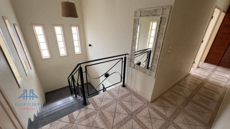 Imagem Casa com 3 Quartos para Alugar, 400 m² em Rio Tavares - Florianópolis Imagem Casa com 3 Quartos para Alugar, 400 m² em Rio Tavares - Florianópolis
