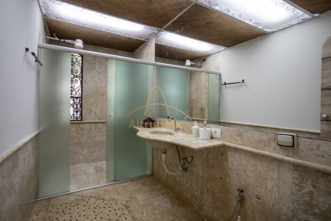 Imagem Casa com 3 Quartos à Venda, 480 m² em Três Montanhas - Osasco