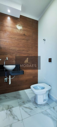 Imagem Casa com 3 Quartos à Venda, 156 m² em Lívia I - Botucatu