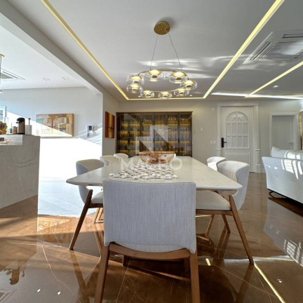 Imagem Apartamento com 3 Quartos à Venda, 225 m² em Centro - Jaraguá Do Sul
