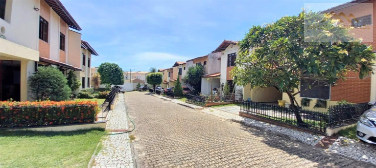 Casa com 4 Quartos à Venda, 205 m² em Edson Queiroz - Fortaleza