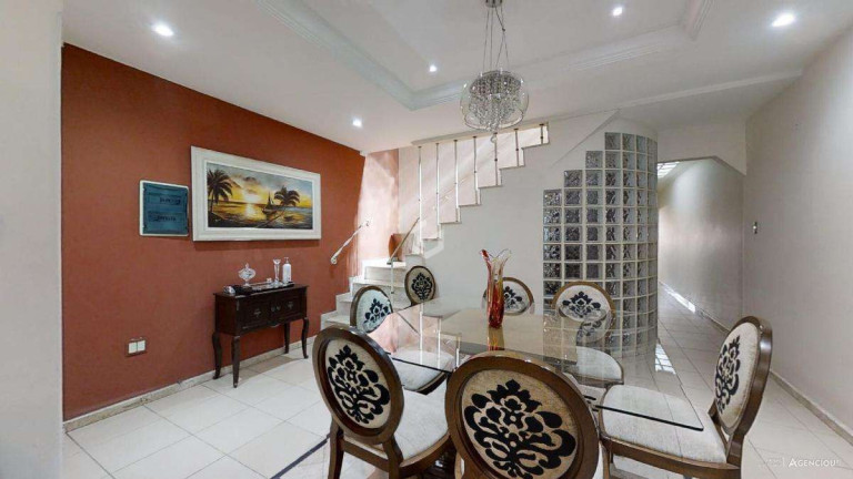 Casa com 3 Quartos à Venda, 256 m² em Mooca - São Paulo
