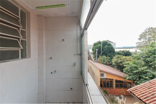 Imagem Imóvel com 2 Quartos à Venda, em Teresópolis - Porto Alegre Imagem Imóvel com 2 Quartos à Venda, em Teresópolis - Porto Alegre