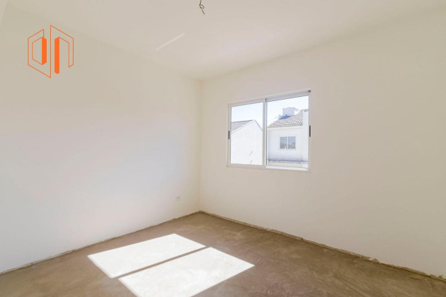 Imagem Sobrado com 3 Quartos à Venda, 100 m² em Santa Cândida - Curitiba