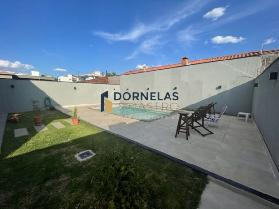 Imagem Casa com 3 Quartos à Venda, 400 m² em Guará I - Brasília Imagem Casa com 3 Quartos à Venda, 400 m² em Guará I - Brasília