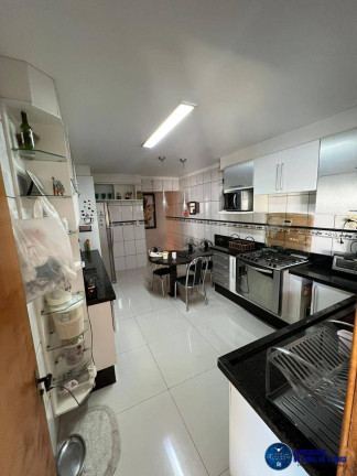 Casa com 3 Quartos à Venda, 360 m² em Vila Rezende - Goiânia