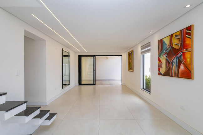 Imagem Casa com 3 Quartos à Venda, 190 m² em Santo Inácio - Curitiba Imagem Casa com 3 Quartos à Venda, 190 m² em Santo Inácio - Curitiba