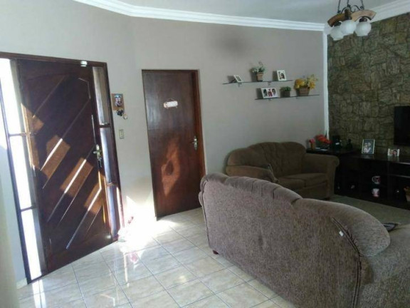 Imagem Casa com 4 Quartos à Venda, 250 m² em Esplanada Independência - Taubaté Imagem Casa com 4 Quartos à Venda, 250 m² em Esplanada Independência - Taubaté
