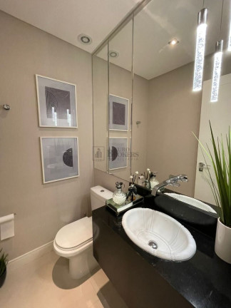 Imagem Apartamento com 3 Quartos à Venda, 159 m² em Centro - Balneário Camboriú Imagem Apartamento com 3 Quartos à Venda, 159 m² em Centro - Balneário Camboriú
