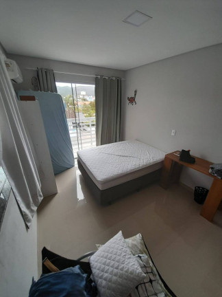 Imagem Casa com 2 Quartos à Venda, 75 m² em José Amandio - Bombinhas Imagem Casa com 2 Quartos à Venda, 75 m² em José Amandio - Bombinhas
