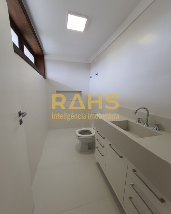 Imagem Casa com 3 Quartos à Venda, 300 m² em América - Joinville Imagem Casa com 3 Quartos à Venda, 300 m² em América - Joinville