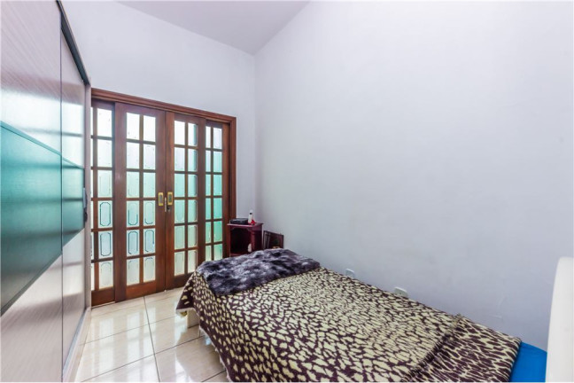 Imagem Casa com 4 Quartos à Venda, em Vila Esperança - São Paulo Imagem Casa com 4 Quartos à Venda, em Vila Esperança - São Paulo