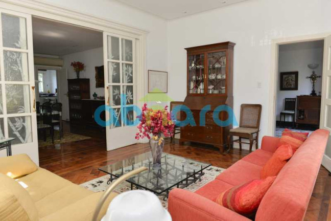 Imagem Casa com 4 Quartos à Venda, 750 m² em Cosme Velho - Rio De Janeiro Imagem Casa com 4 Quartos à Venda, 750 m² em Cosme Velho - Rio De Janeiro