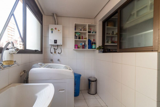 Imagem Imóvel com 3 Quartos à Venda, 147 m² em Higienópolis - Porto Alegre Imagem Imóvel com 3 Quartos à Venda, 147 m² em Higienópolis - Porto Alegre