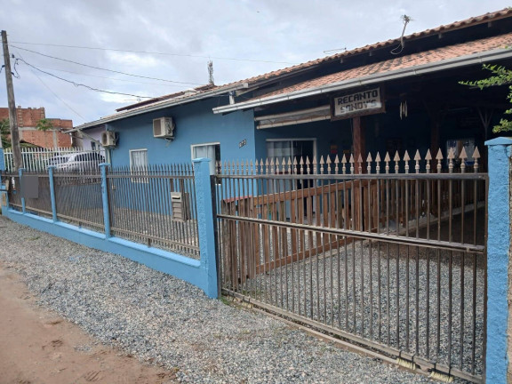Imagem Casa com 3 Quartos à Venda, 300 m² em Itacolomi - Balneário Piçarras