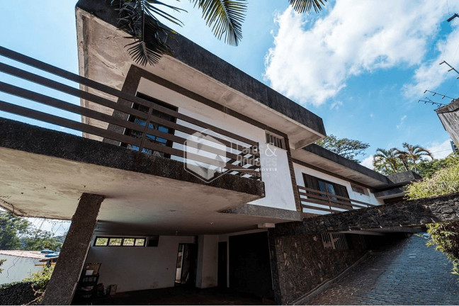 Imagem Casa com 5 Quartos à Venda, 259 m² em Jardim Marajoara - São Paulo Imagem Casa com 5 Quartos à Venda, 259 m² em Jardim Marajoara - São Paulo
